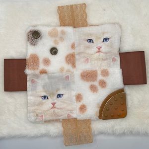 Kitty sensory blanket